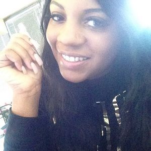 Meet your Posher, Janee